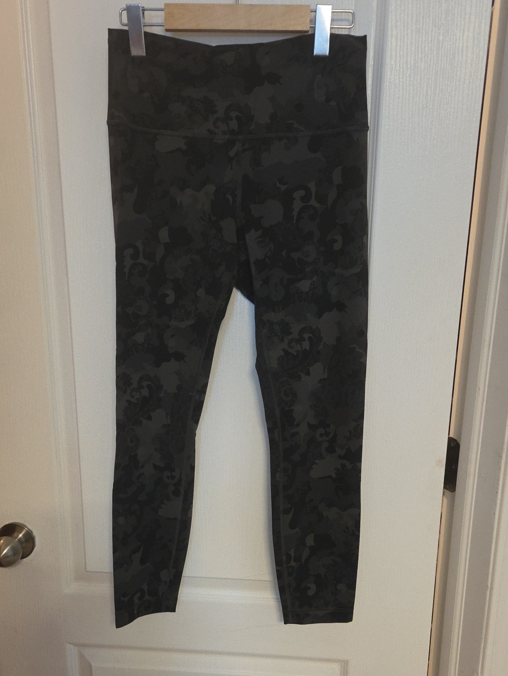 Black Camouflage Print High-Waist Leggings